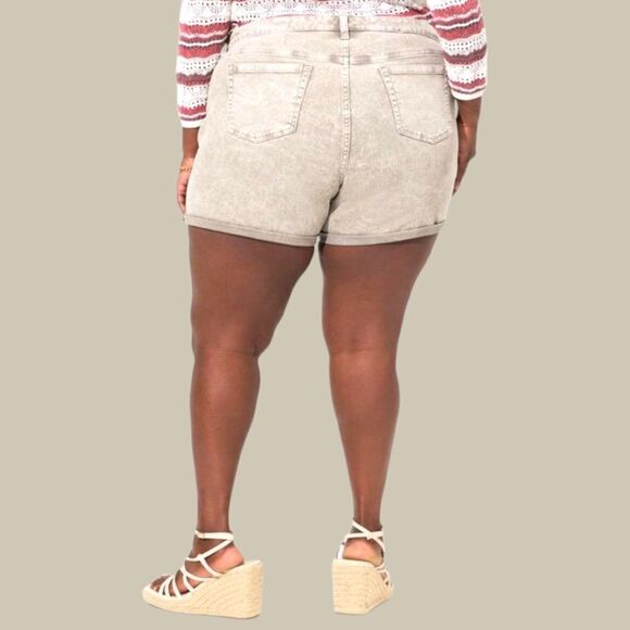 TORRID NEW Women's  Plus Size Boyfriend Vintage Stretch Midrise Short. - Picture 9 of 14